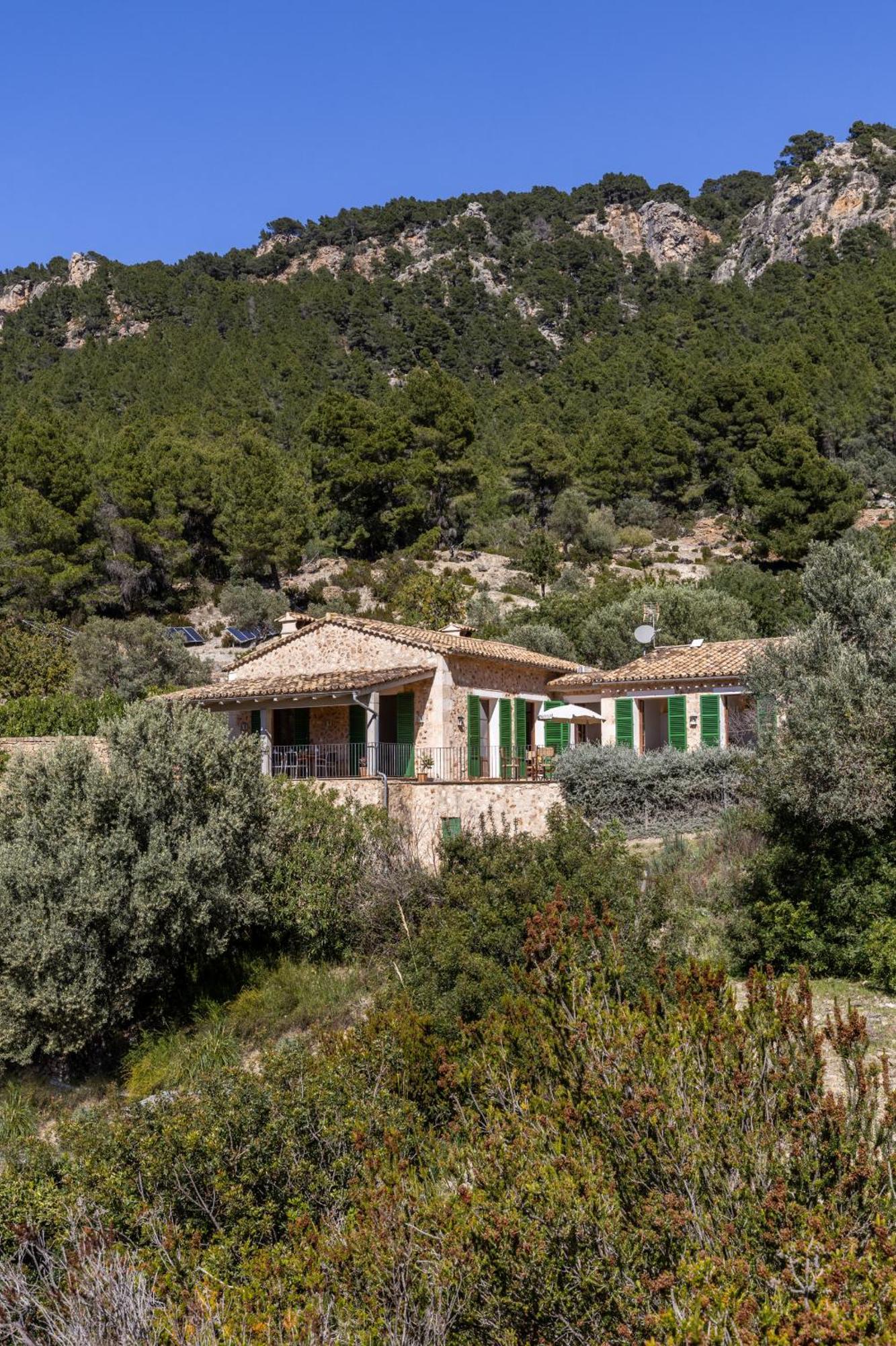 Villa Son Llarg, Estallencs 에스텔렌치스 외부 사진