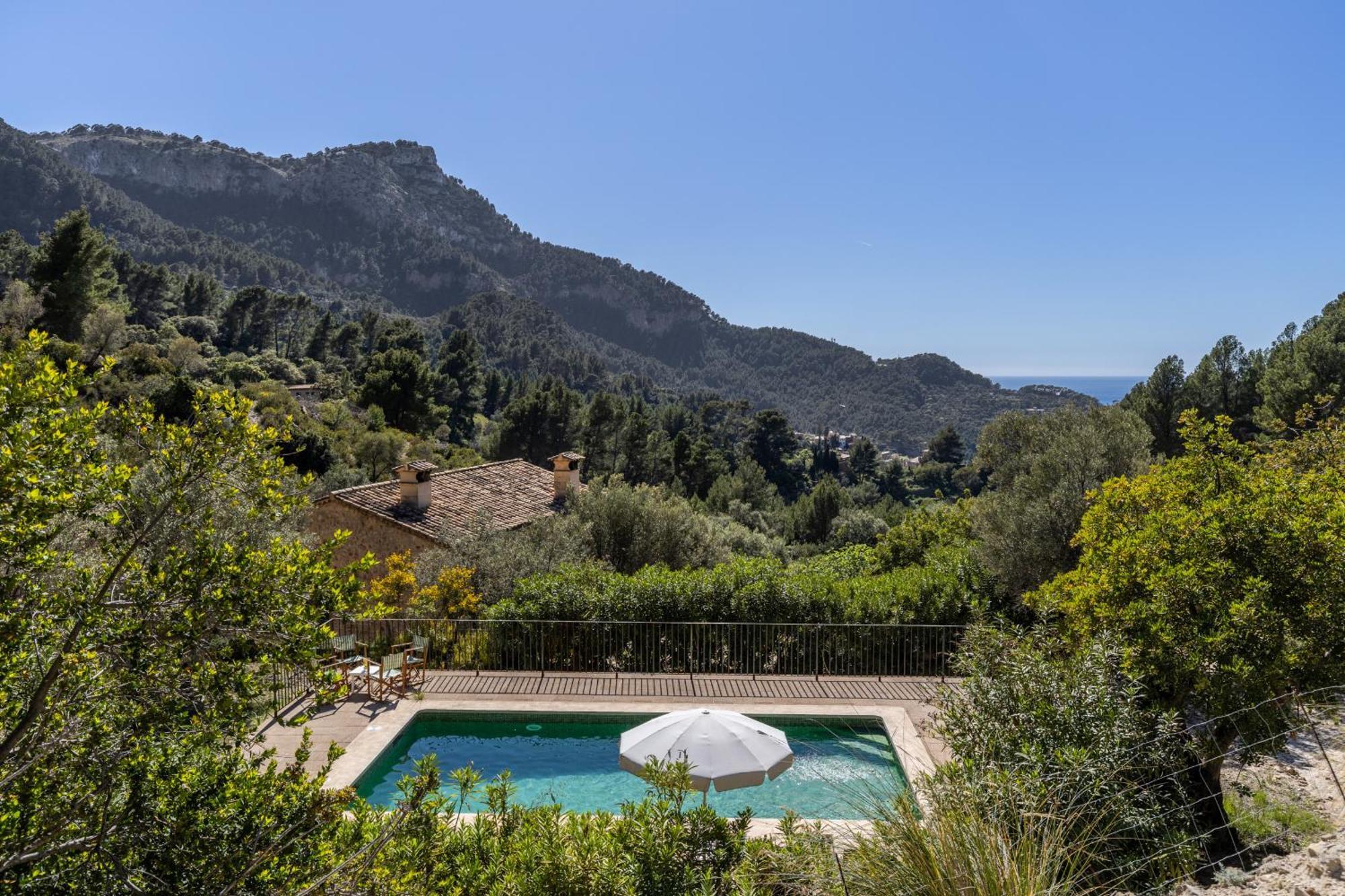 Villa Son Llarg, Estallencs 에스텔렌치스 외부 사진